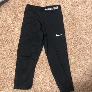 Cropped nike pro leggings